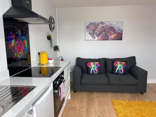 Chic Retreat Apartment Sleeping Two in Lugora