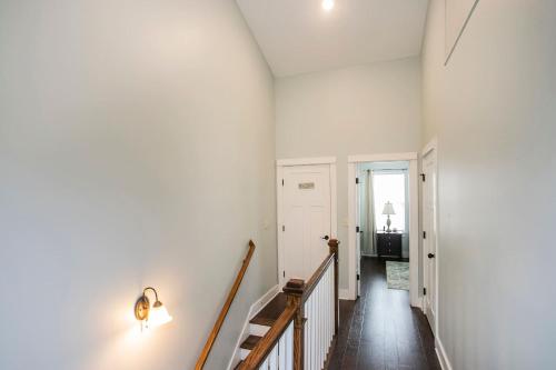 Relaxing 2 BD 2 5 BA Nashville Home Base