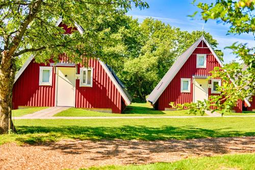 Three-Bedroom House (6 Adults)