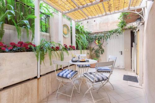 Campo dei Fiori modern apartment with terrace, Roma (foto 7)