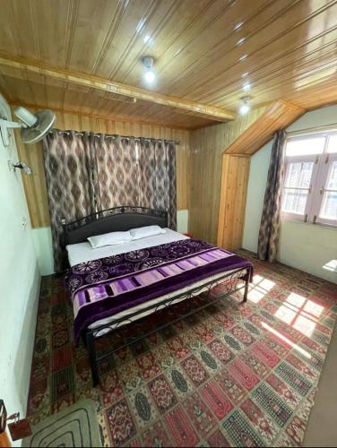 Shahdaar inn Shahdaar inn