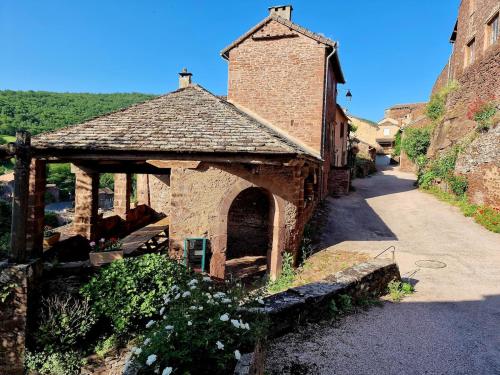 Vaade, La Loubière - le gîte au cœur de la nature (La Loubiere - le gite au cœur de la nature) in Saint-Sernin-sur-Rance