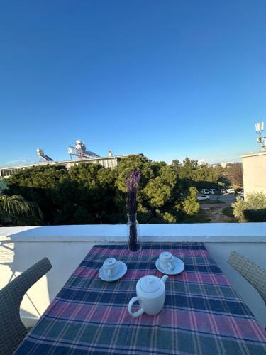 Family Suite with Balcony image 1