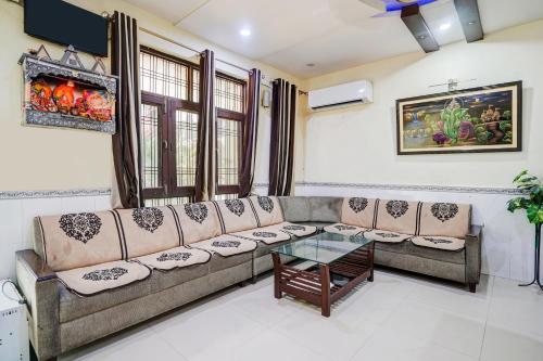 Lobby, Super Hotel O SGPGI in Ashiyana