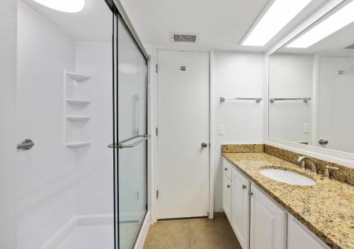 Two-Bedroom Villa image 10