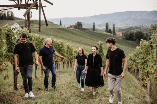 Wohnen beim Wein Tschermonegg Wohnen beim Wein Tschermonegg