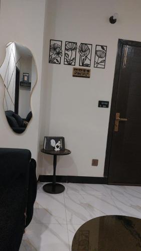 Luxe Furnish Heaven Heart of Johar Town 465 Revenue Society Main Revenue Road Lahore - image 14