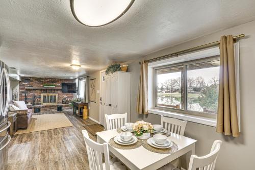 Truman Lake Retreat Large Deck and On-Site Fishing! in คลินตัน (มิสซูรี)