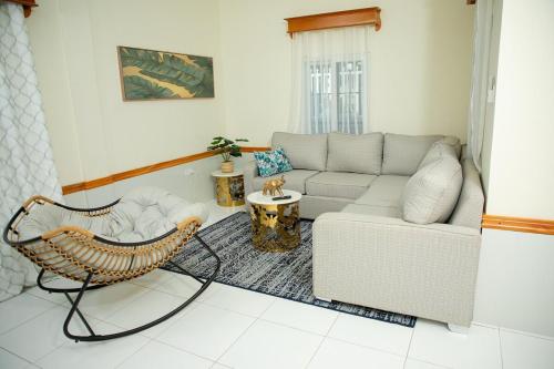 Rosalini's Villa – khách sạn tại Puerto Cortes