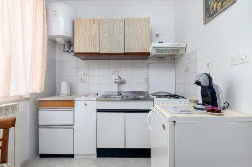 Konyha, Ana in Borik