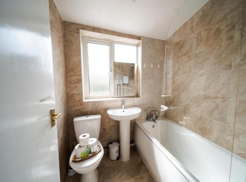 Four-Bedroom House image 10