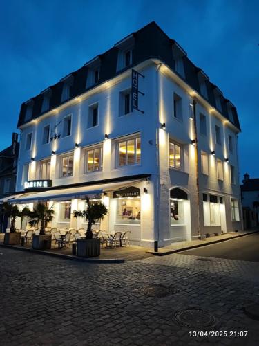 Le Grand Hôtel de la Marine "face à la mer" Hotel de charme Golf Bayeux Omaha Beach