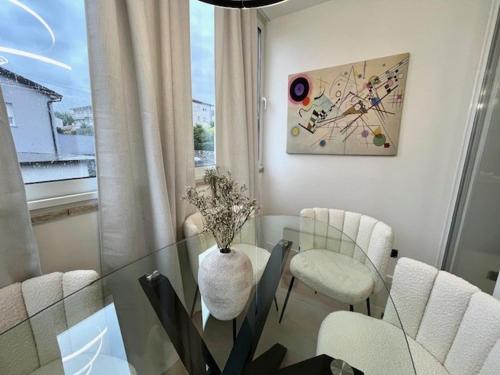 Two-Bedroom Apartment image 3