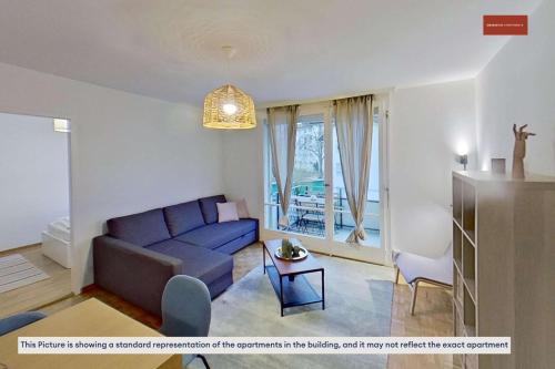 Convenient 3BR Stay with Easy Transport