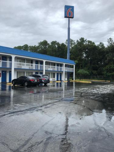 Motel 6 Daytona Beach, FL - Speedway