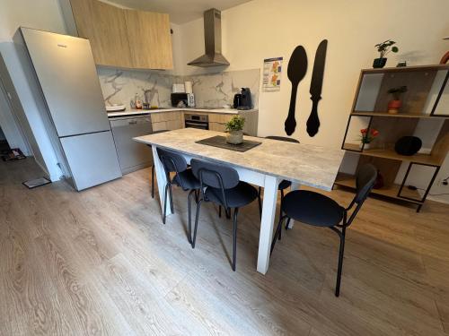 Grande maison centre ville - 5CH - 14 Pers - Location saisonnière - Neuilly-Plaisance