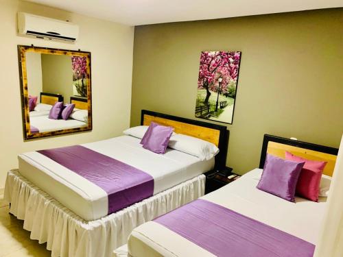 Twin Room image 2