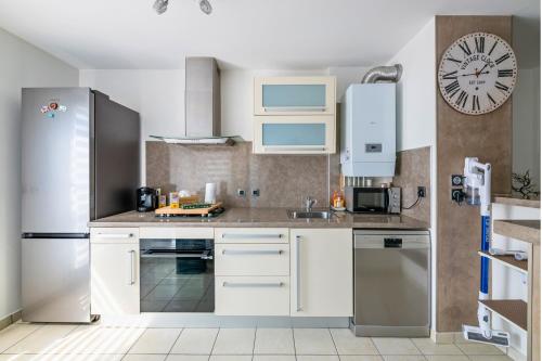 L'Instant Versailles - Proche Golf & Centre in กียองคูร์ท