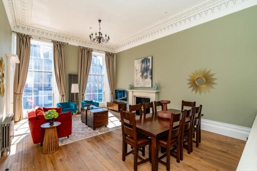 Dragon Suites Luxury Apartments at 9 Albyn Place 5