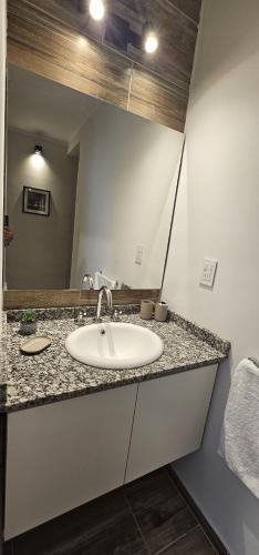 حمام, Los Molinos - confort, estilo y privacidad en Barrio Estación (Los Molinos - confort, estilo y privacidad en Barrio Estacion) in Villa Mercedes