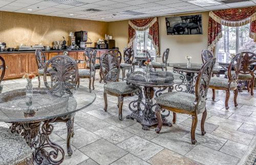 Food and beverages, COLDWATER INN in Tuscumbia (AL)