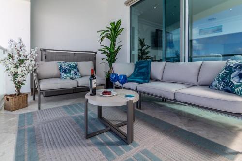 Apartment with Ocean View, Pools & Sauna - Las Olas in Baja Malibu