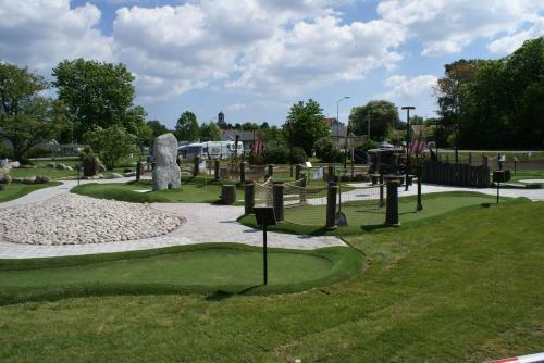 Golf course [on-site], Kopingbaden Camping & Stugor in Kopingsvik Town Center