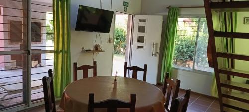 Cabaña Sombra Lunar en Cabañas Encuentro (Cabana Sombra Lunar en Cabanas Encuentro) in Karpinterija