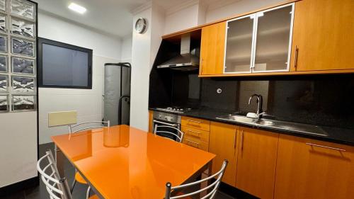 Coastal Comfort at Riverside - 4 Min to Airport! 3