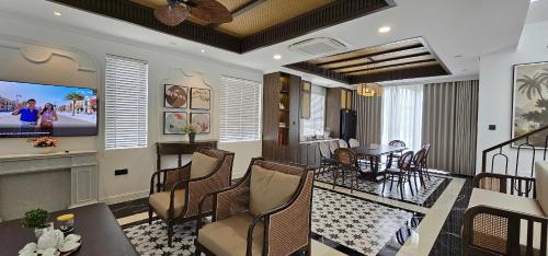 Indochine Style Villa - image 4