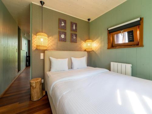 Treehouse in Tournai with Sauna & Forest Views, Antoing (photo 4)