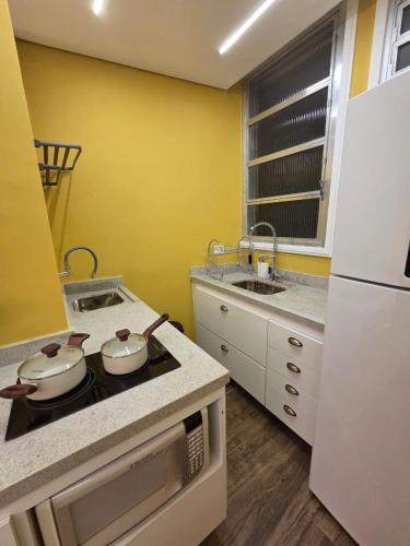 Apartamento Pitangueiras Guaruja near Vila Da Bica