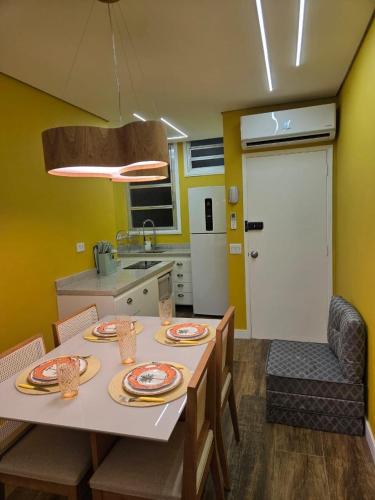 Apartamento Pitangueiras Guaruja near Vila Da Bica
