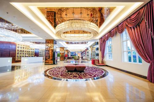 Royal Halong Hotel in Hạ Long