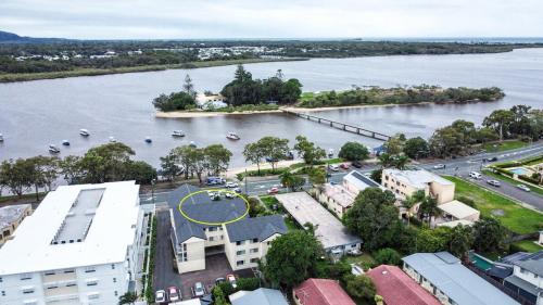 Bradman Ave Gem - River Views & Outdoor Activities, Maroochydore