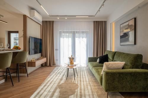 CHANTTAL Luxury - AMZEI