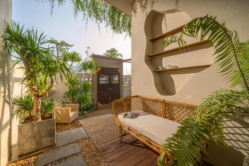 Poetic Riverside Villa - Steps to Hoi An Night Market, Hoi An (foto 4)