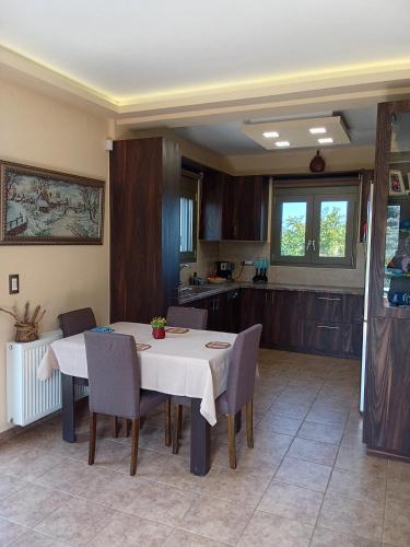 Kitchen, "Villa Kastania" Melidoni, Chania, Crete in Keramies