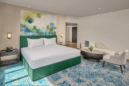 The Heritage Hotel Manila in Manila