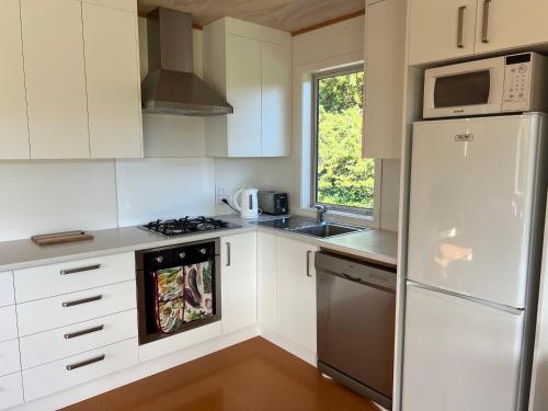 Honey Cottage - a cosy cottage in idyllic Tasman Region in Tasman