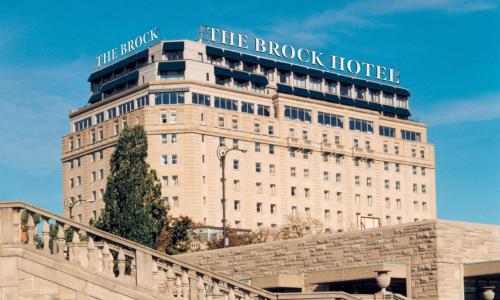 The Brock Niagara Falls Fallsview, Tapestry by Hilton - Olcott