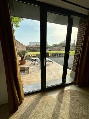 ระเบียง/ชานเรือน, Suite du canal in คองเบร