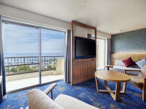 Deluxe Panorama View Family Room with private bathroom