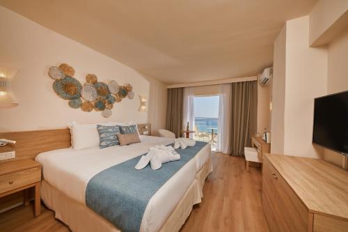 Hotel Plagos Beach - image 9
