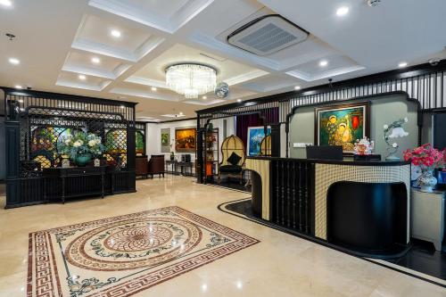 Charmpearl Hotel & Suites - 로비
