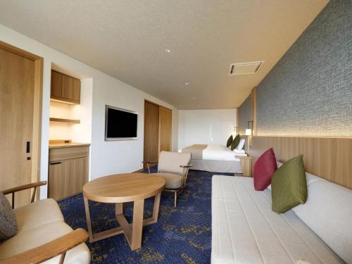 room detail thumbnail 1