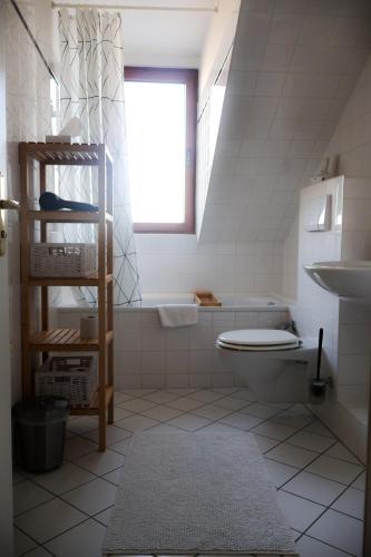 One-Bedroom Apartment with Balcony