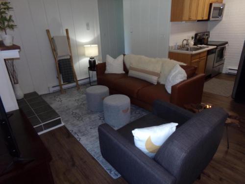 Blue River Condos 3 Bed 2 Bath BRLR in Blue River, USA