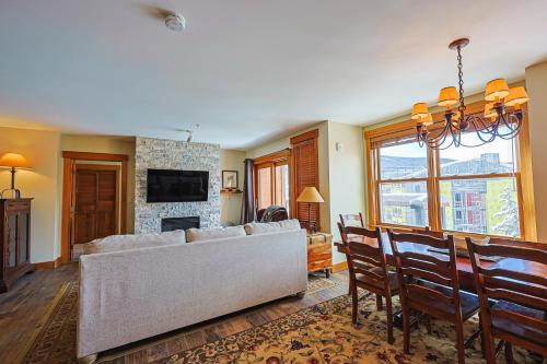 Springs 2 Bed3 Bath plus Murphy SPDW