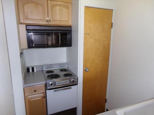 EWJP Edgewater Studio 1 Bath Lakeside Keystone - image 13